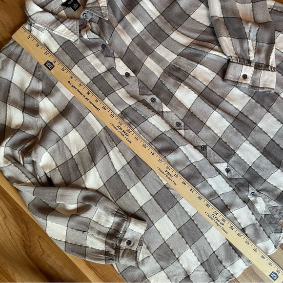 Intro Taupe & Cream with Gold Strands Plaid Button Down Shirt L - Picture 9 of 9